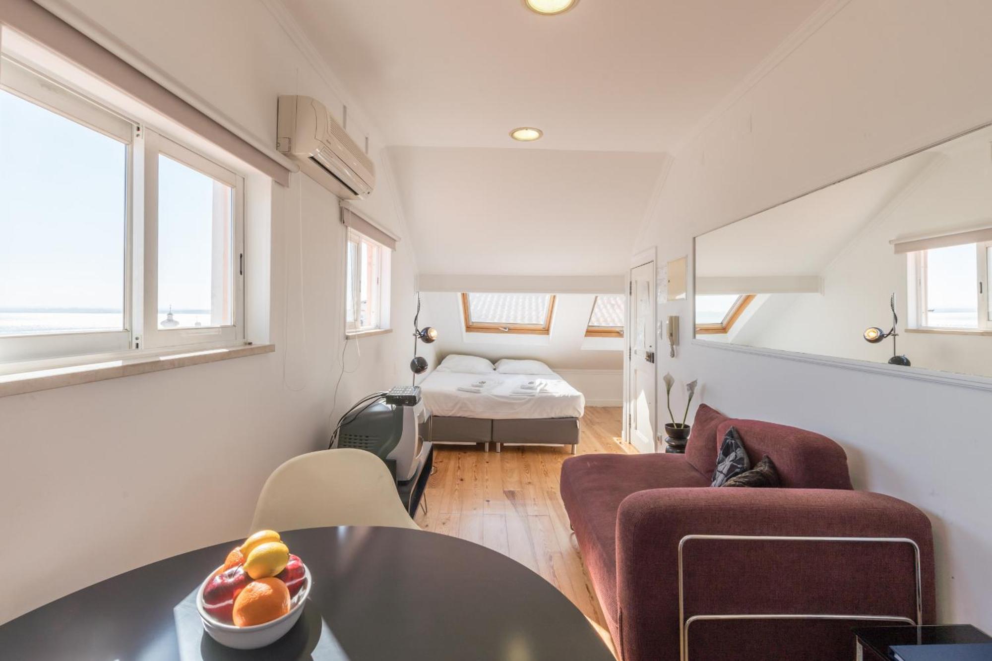 Apartamento Vista Rio Tejo Em Alfama, Ttl99 Lisbon Exterior photo